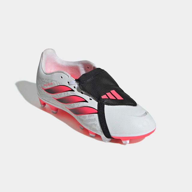 adidas Performance Fußballschuh »PREDATOR CLUB KIDS , FESTE BÖDEN/MULTI GROUND, UMSCHLAGBARE ZUNGE« für viele verschiedene Böden geeignet, für Jugendliche & Kinder