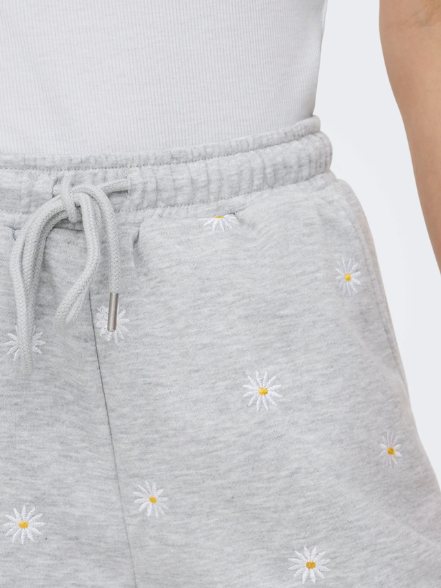 ONLY Sweatshorts »ONLLUNA BERMUDA SHORTS UB SWT« Polyester, regular fit