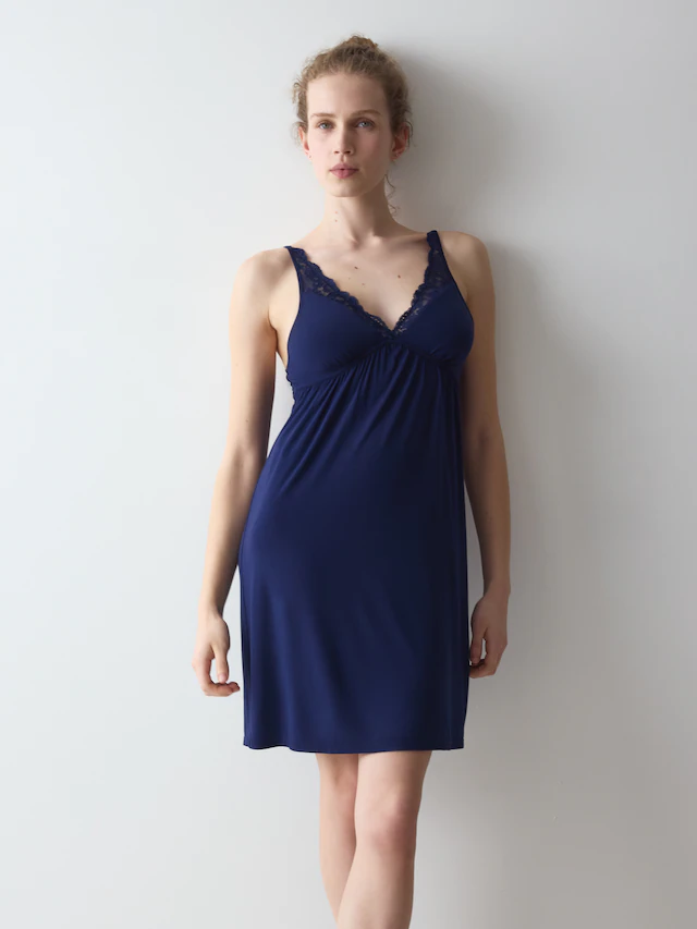 Triumph Nachthemd »Amourette NDK« seidig - weich mit Stretch