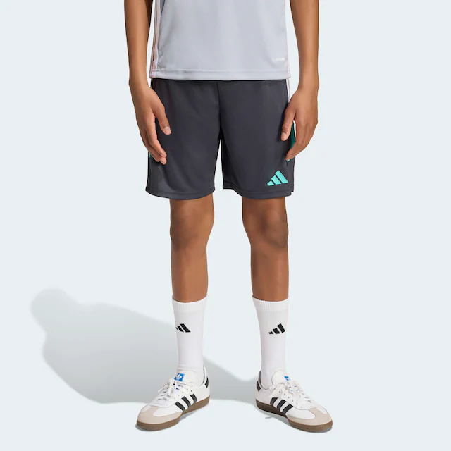 adidas Performance Trainingsshorts »TIRO 26 ESSENTIALS KIDS« für Kinder, mit CLIMACOOL® Technologie, aus Interlock-Material