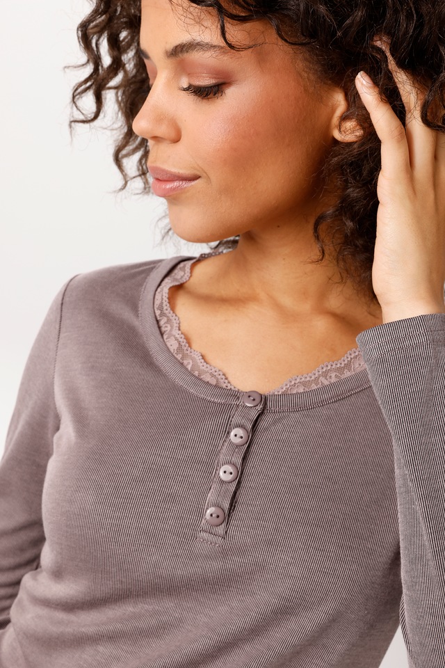 Aniston CASUAL Langarmshirt mit gewellter Spitze am Rundhals-Ausschnitt - NEUE KOLLEKTION