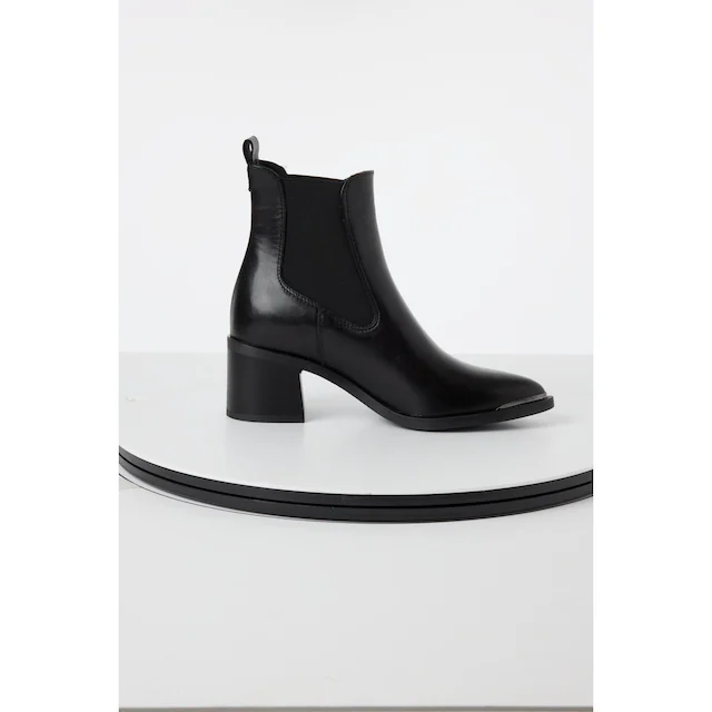 Tamaris Chelseaboots Businessschuh, Stiefelette mit elegantem Blockabsatz, schmale Form