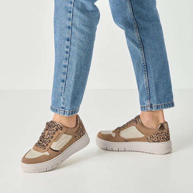 Tamaris Plateausneaker Halbschuh, Schnürer, Freizeitschuh mit Kontrastbesätzen