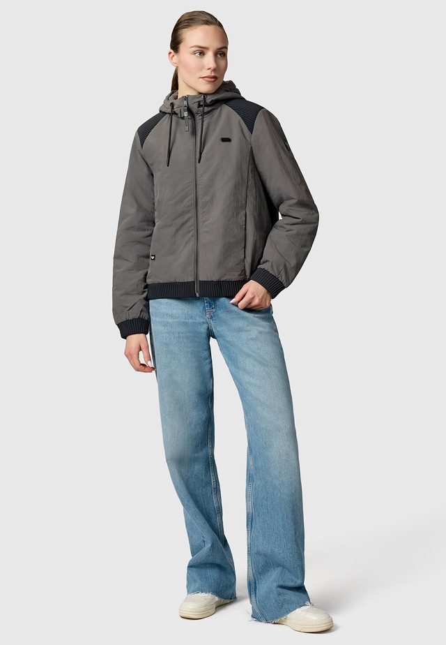 Ragwear Bomberjacke »Chinta Warm YOUMODO« mit Kapuze Warme Übergangsjacke mit elastischen Bündchen