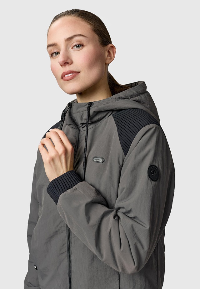 Ragwear Bomberjacke »Chinta Warm YOUMODO« mit Kapuze Warme Übergangsjacke mit elastischen Bündchen