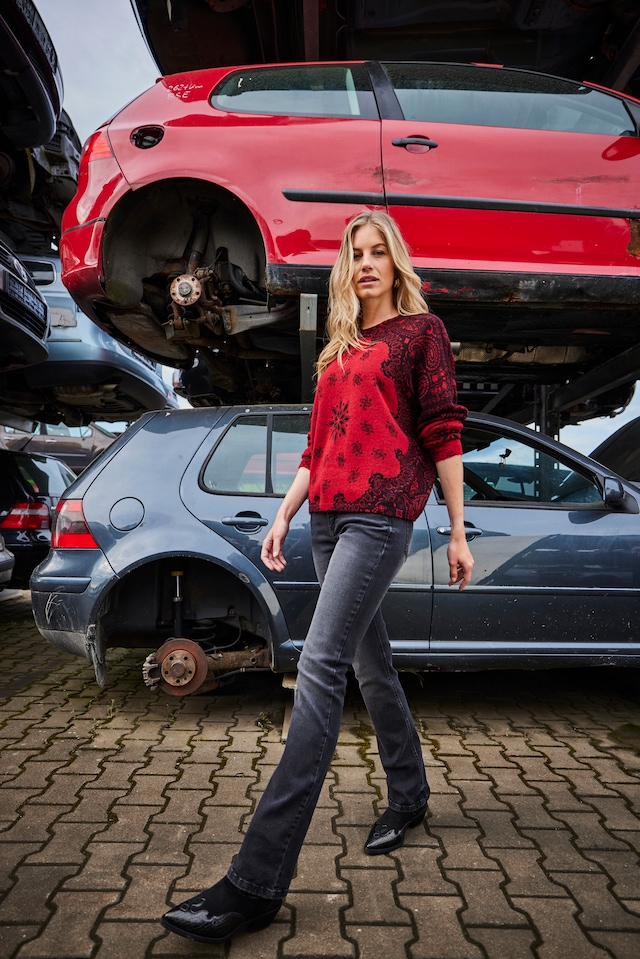 Aniston CASUAL 5-Pocket-Jeans in dezenter Bootcut-Form - NEUE KOLLEKTION