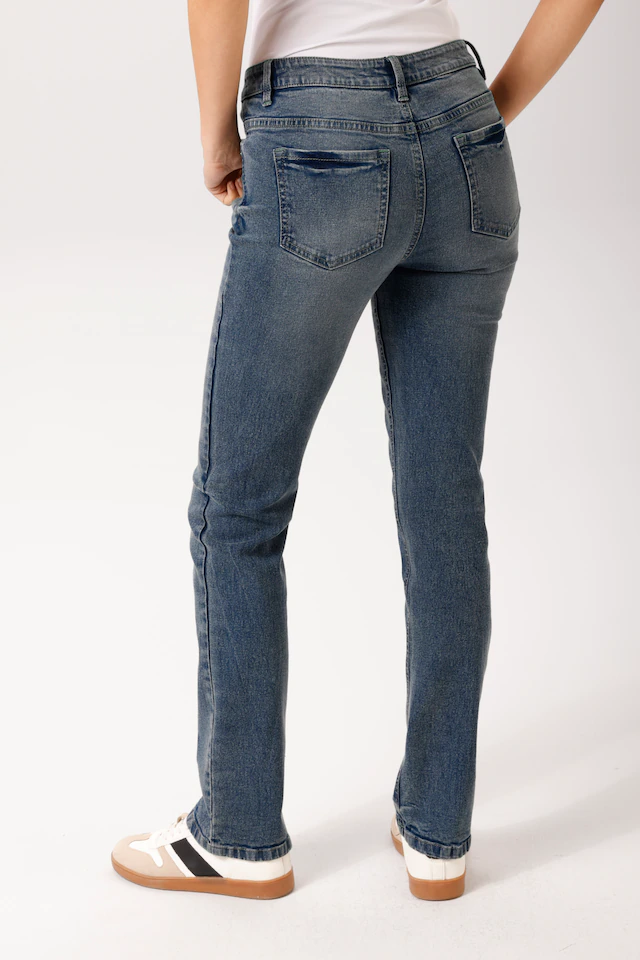 Aniston CASUAL 5-Pocket-Jeans in dezenter Bootcut-Form - NEUE KOLLEKTION