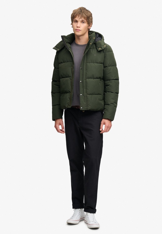 Superdry Steppjacke »PREMIUM HOOD PUFFER JKT« mit Kapuze Kunstfaser, relaxed fit