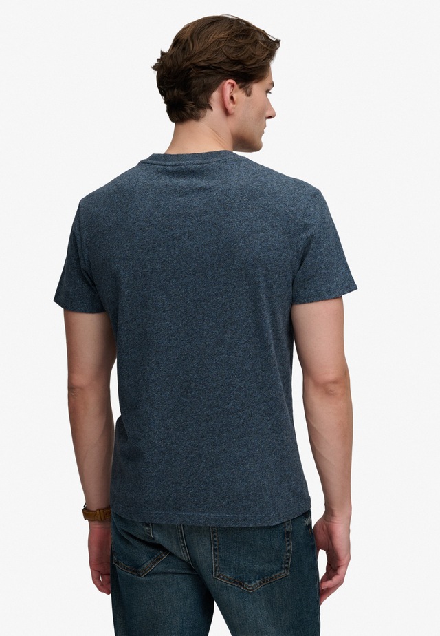 Superdry Rundhalsshirt »ESSENTIAL SDCO LOGO EMB TEE« Baumwolle, regular fit