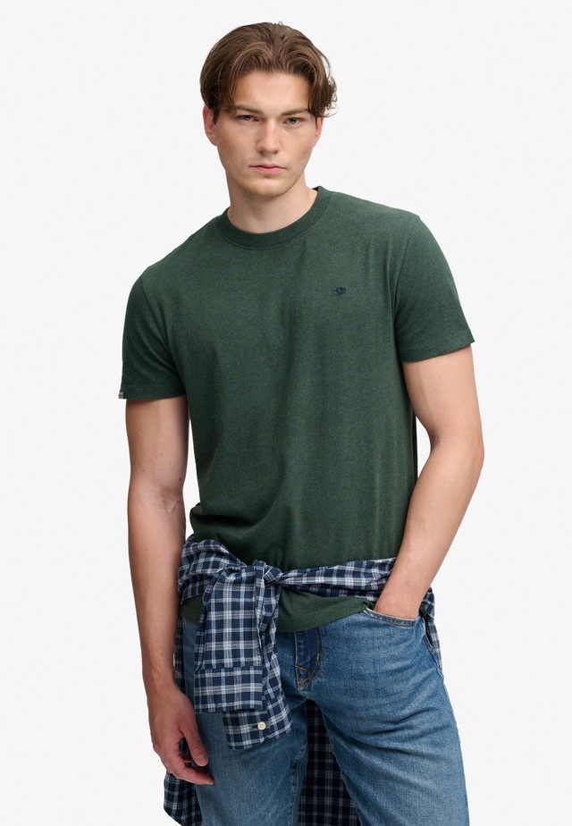 Superdry Rundhalsshirt »ESSENTIAL SDCO LOGO EMB TEE« Baumwolle, regular fit