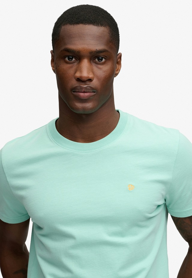 Superdry Rundhalsshirt »ESSENTIAL SDCO LOGO EMB TEE« Baumwolle, regular fit