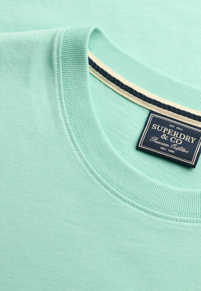 Superdry Rundhalsshirt »ESSENTIAL SDCO LOGO EMB TEE« Baumwolle, regular fit