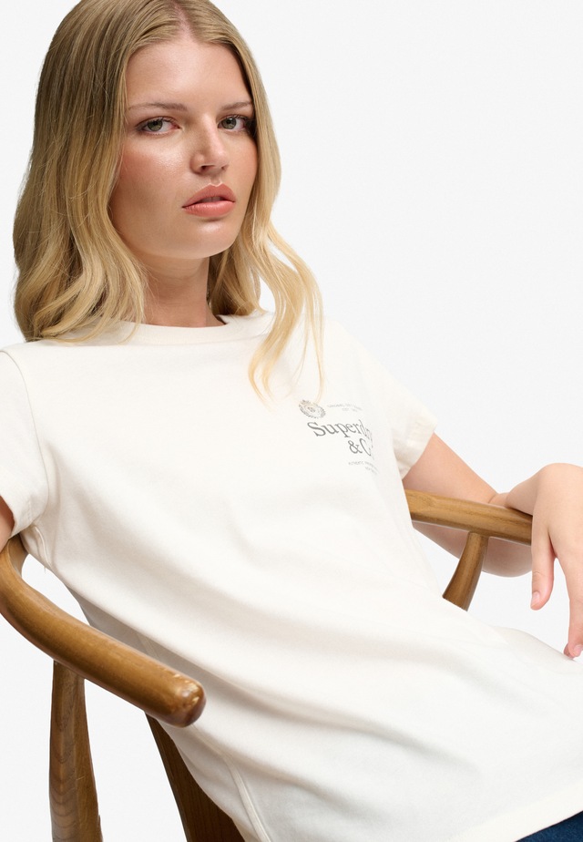 Superdry Print-Shirt »LUXE CASUAL CLASSIC TEE« Baumwolle, slim fit