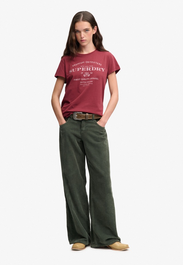 Superdry Print-Shirt »LUXE CASUAL CLASSIC TEE« Baumwolle, slim fit