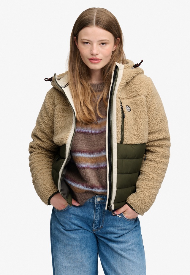 Superdry Hybridjacke »OUTDOOR BORG QUILT HYBRID« mit Kapuze Kunstfaser, relaxed fit