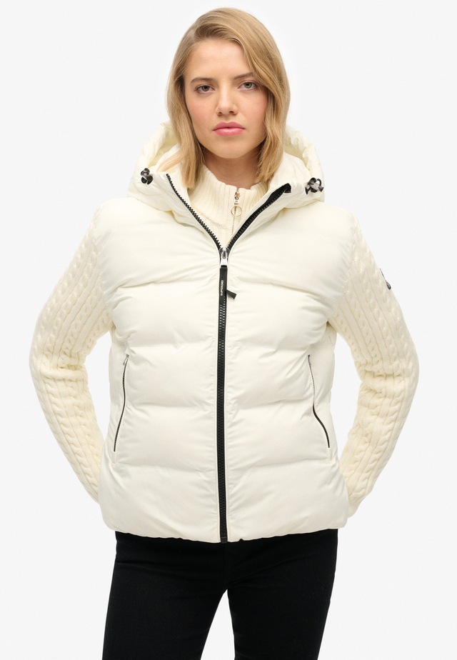 Superdry Steppjacke »CABLE KNIT SLEEVE HYBRID« Kunstfaser, Strickärmel, slim fit