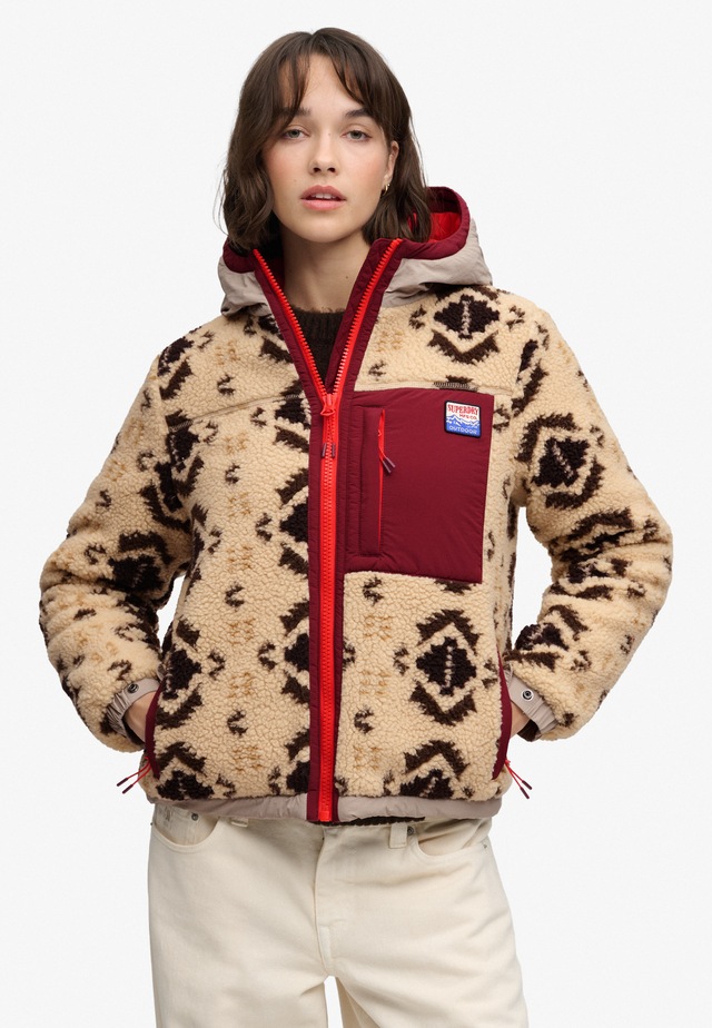 Superdry Fleecejacke »SHERPA JAQUARD FLEECE HYBRID« mit Kapuze Kunstfaser, relaxed fit