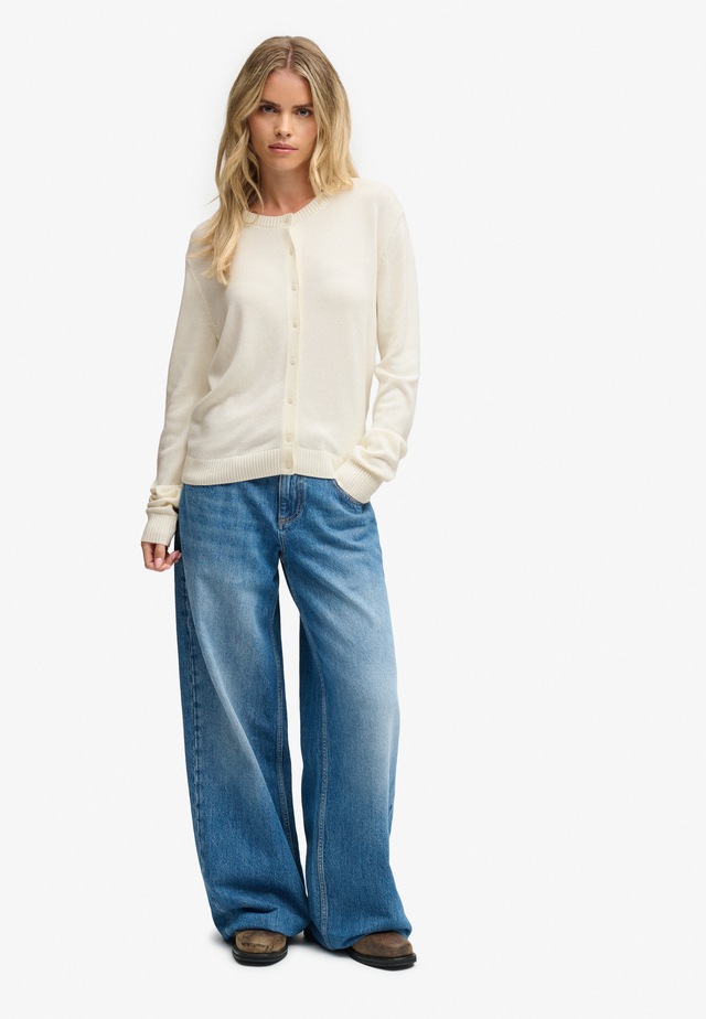 Superdry Strickjacke »ESSENTIAL SLOUCHY CREW CARDI« Baumwollmischung