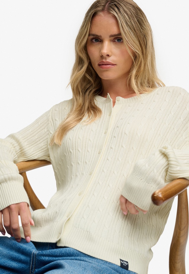Superdry Strickjacke »SLOUCHY CABLE CARDIGAN« Baumwollmischung