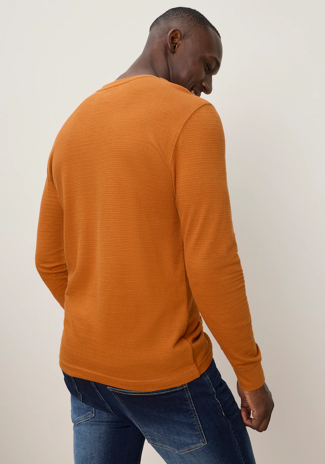 DELMAO Henleyshirt Normale Passform, Langarm, mit Stehkragen und V-Ausschnitt