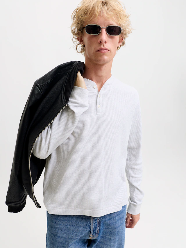 Jack & Jones Langarmshirt »JORCHAMBERI HENLEY LS TEE« Baumwollmischung, regular fit