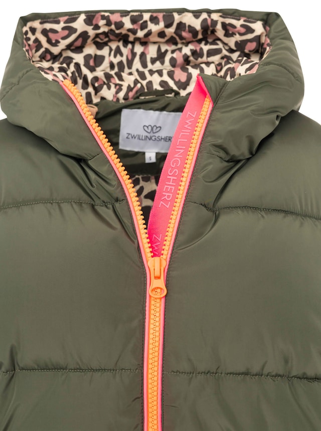 Zwillingsherz Steppmantel »„Leo Kapuze“« Kapuze mit Leofutter, Reißverschluss, Taschen, elastische Bündchen