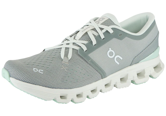 ON RUNNING Laufschuh »CLOUD X 4« mit CloudTec®-Dämpfung