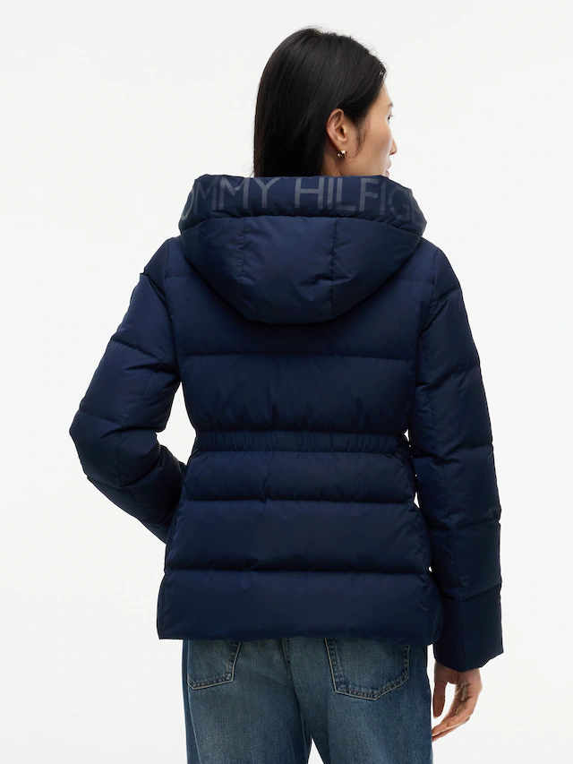 Tommy Hilfiger Steppjacke »DOWN BRANDED FITTED JACKET« mit Kapuze Kunstfaser