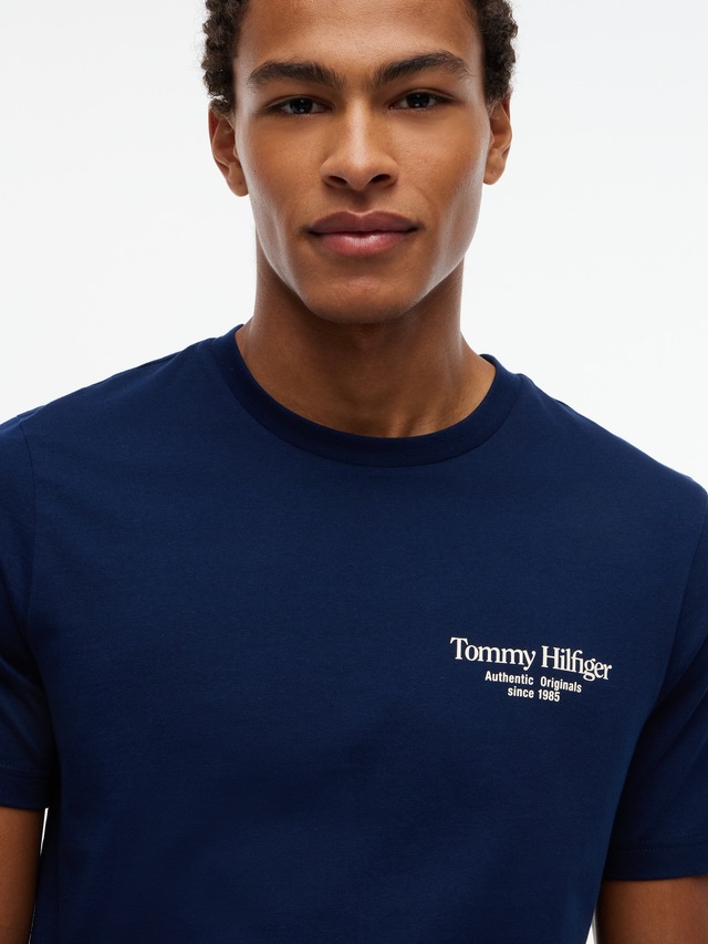 Tommy Hilfiger T-Shirt »BACK TEXT SEASONAL GRAPHIC« Jersey, normale Passform