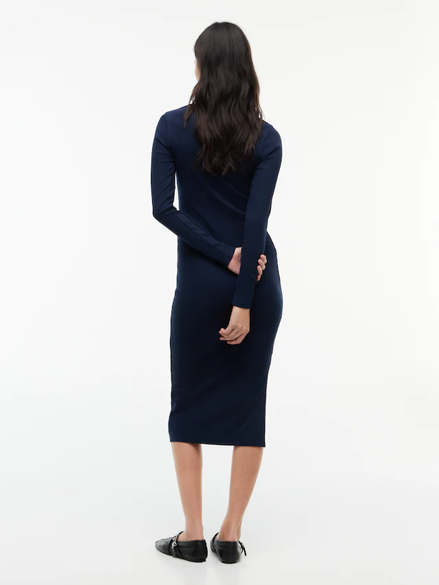 Tommy Jeans Jerseykleid »TJW TURTLNCK BODYCON MIDI DRESS« Baumwollmischung, figurbetont
