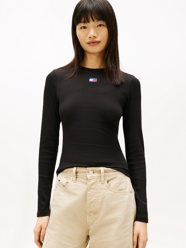 Tommy Jeans Langarmshirt »TJW SLIM LS BADGE TEE EXT« Baumwollmischung, slim fit