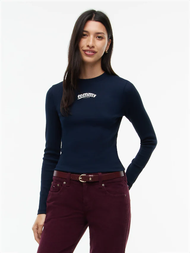 Tommy Jeans Langarmshirt »TJW SLIM ESS LOGO 1 LS TEE« Baumwollmischung, slim fit