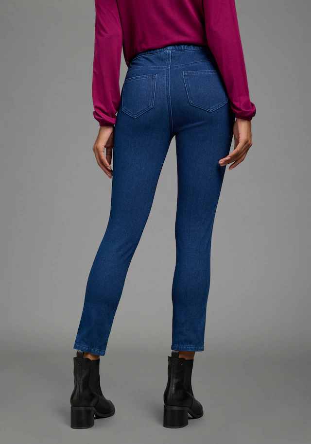 Arizona Jeansjeggings »im 4 Way Stretch, Quer- und Längselastisch, 7/8« extra-enger Skinny-Fit, normale Leibhöhe, 7/8-Länge