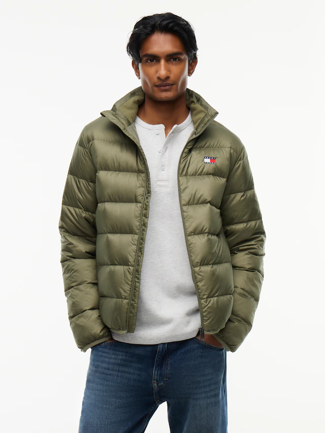 Tommy Jeans Steppjacke »LIGHT DOWN PACKBL JACKET« ohne Kapuze Regular fit mit Stehkragen, mit Daunenfüllung