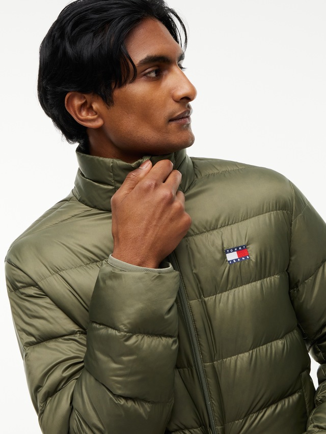 Tommy Jeans Steppjacke »LIGHT DOWN PACKBL JACKET« ohne Kapuze Regular fit mit Stehkragen, mit Daunenfüllung