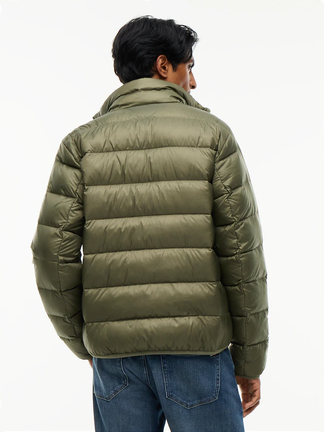 Tommy Jeans Steppjacke »LIGHT DOWN PACKBL JACKET« ohne Kapuze Regular fit mit Stehkragen, mit Daunenfüllung