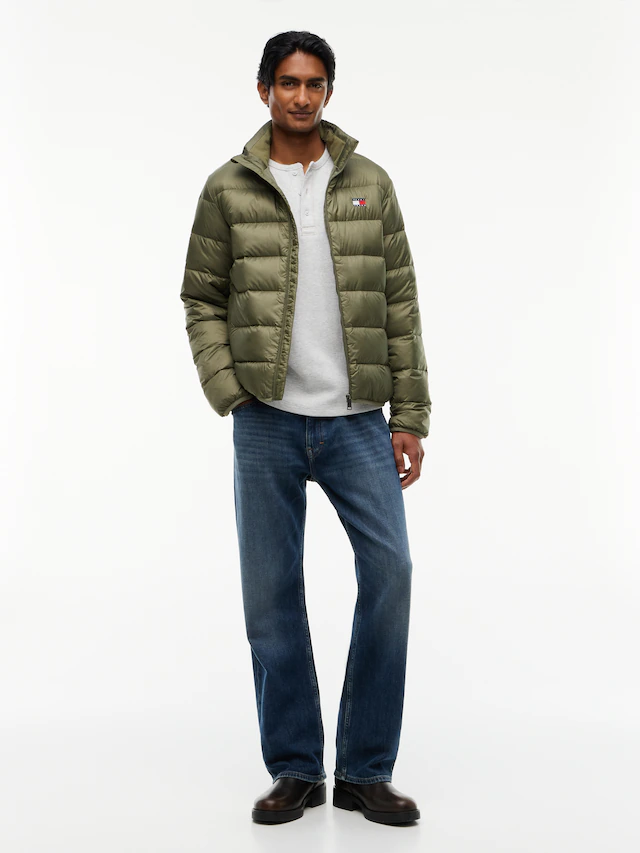 Tommy Jeans Steppjacke »LIGHT DOWN PACKBL JACKET« ohne Kapuze Regular fit mit Stehkragen, mit Daunenfüllung