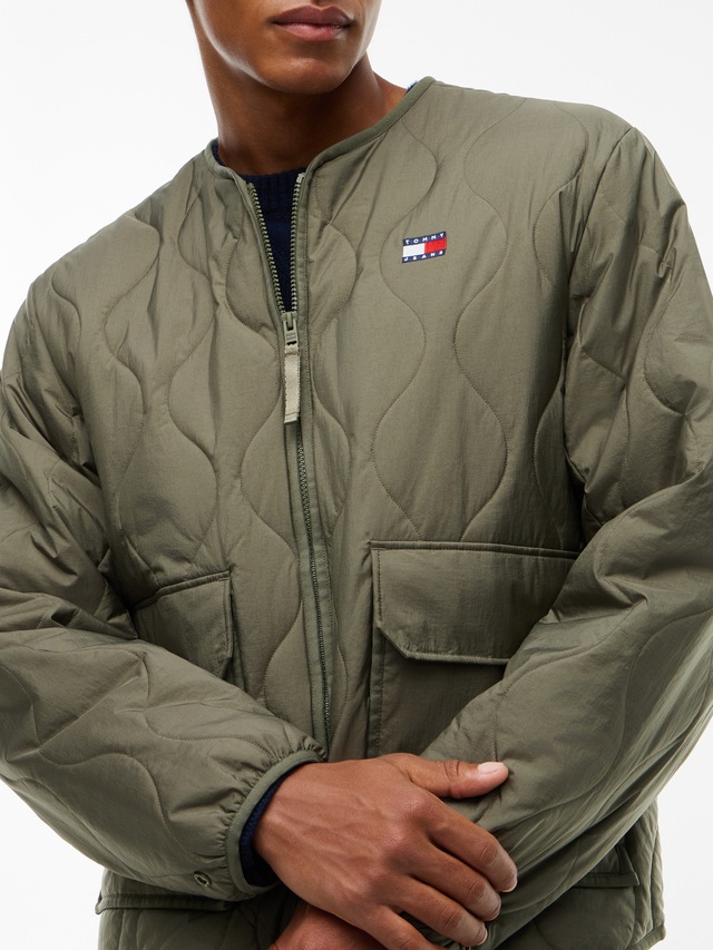 Tommy Jeans Steppjacke »QUILTING CITY JACKET« ohne Kapuze Regular fit mit Klappentaschen