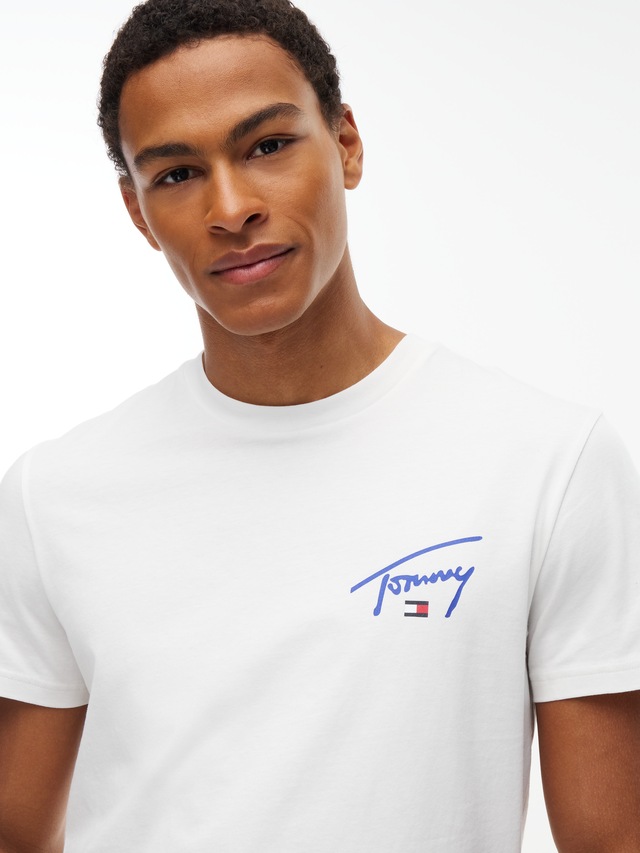 Tommy Jeans T-Shirt »SLIM SIGNATURE CHEST TEE« Slim fit mit Rundhalsausschnitt