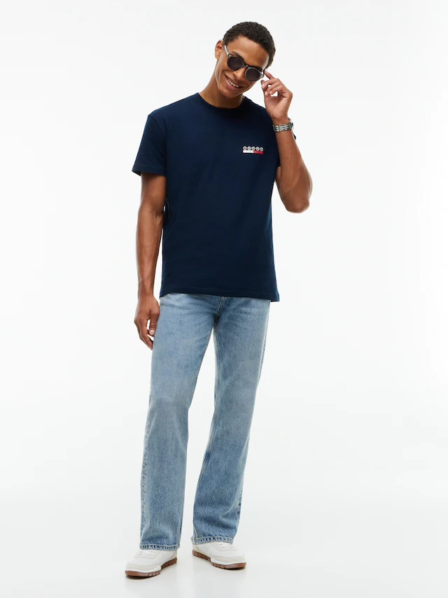 Tommy Jeans T-Shirt »REGULAR PLAY TEE« Regular fit mit Rundhalsausschnitt