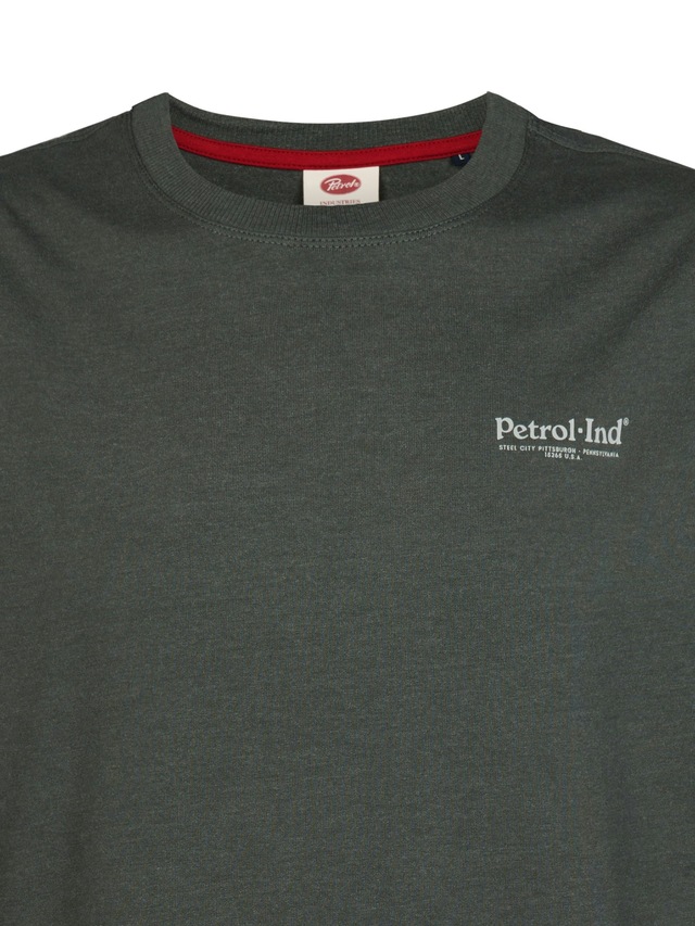 Petrol Industries Langarmshirt mit Rundhalsausschnitt, kleine Logoprägung