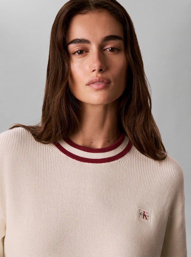 Calvin Klein Jeans Rundhalspullover »WOVEN LABEL CREWNECK SWEATER« Regular fit mit Rundhalsausschnitt