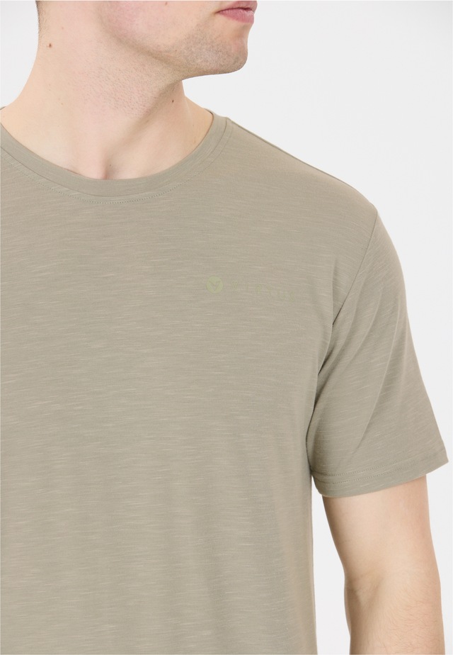 Virtus Funktionsshirt »Jokers V3« mit praktischer Quick-Dry-Funktion