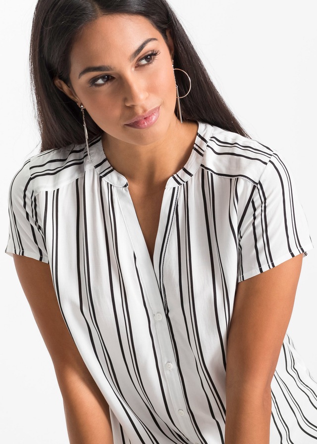 bonprix Kurzarmbluse Regular Fit, für Businessmode, aus Viskose, feminin gestaltet