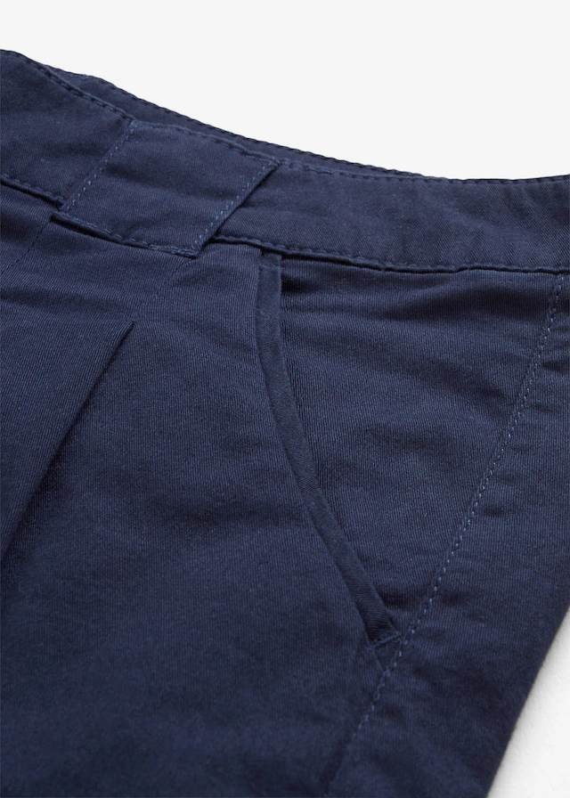 bonprix Chinohose schmale Form, mit Bundfalten und praktischen Taschen