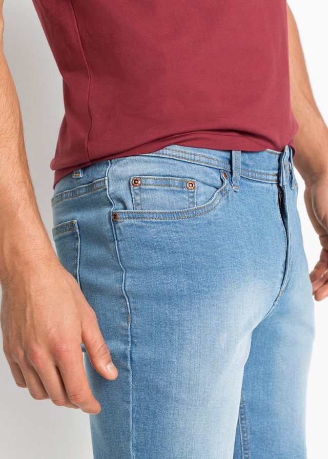 bonprix Jeansbermudas Packung, 2er, 2 mit Elasthan-Anteil, im Straight Fit, mit Used-Effekten, 5-Pocket-Form
