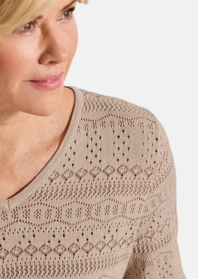 GOLDNER Rundhalspullover »Kurzgröße Sommerpullover mit V-Ausschnitt« angenehmer Tragekomfort