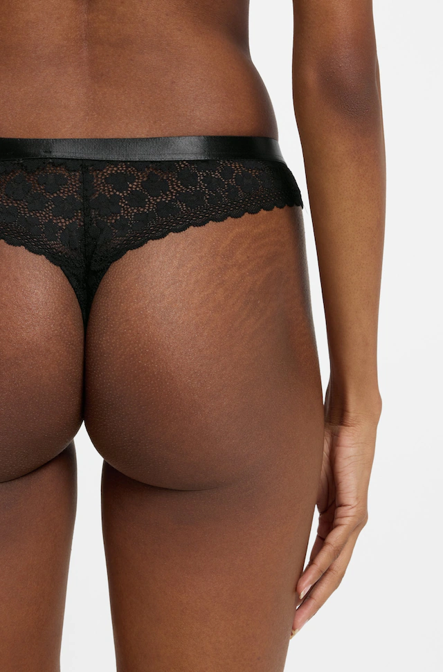 HUGO Underwear String »SAVANA« aus Spitze mit Leopardenmuster und Logo am Bund