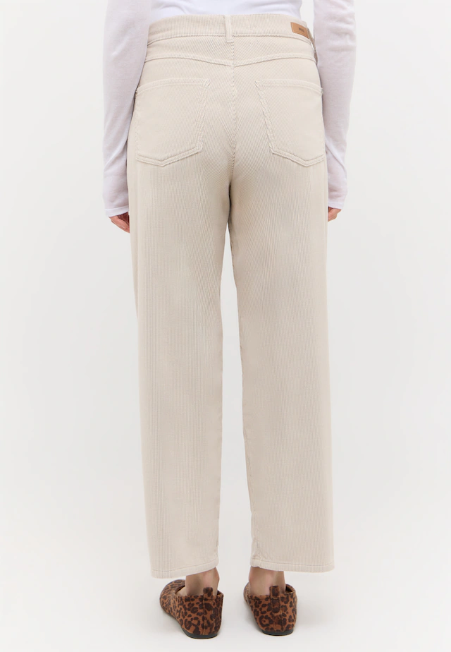ANGELS Cordhose »EVY« Relaxed Fit, moderne O-Shape Form