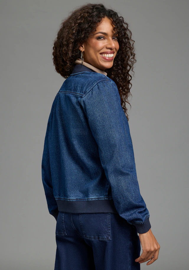 Arizona Jeansjacke »im winterlicheren Denim« hüftlang, Comfort Fit, mit Reißverschluss